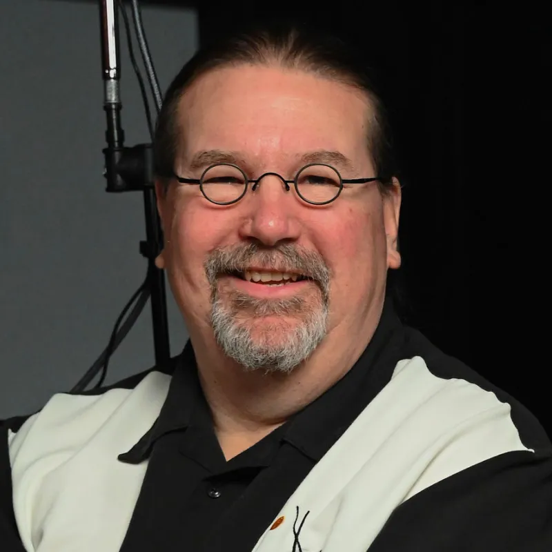 Erik Juergensen headshot